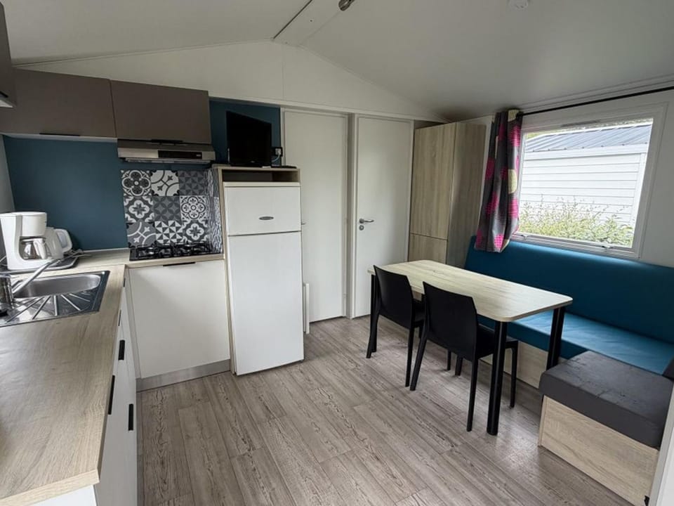 Mobil home familial, animaux admis - 4 pers. - FR-1-959-1 Campground/ 
RV Resort in Brittany
