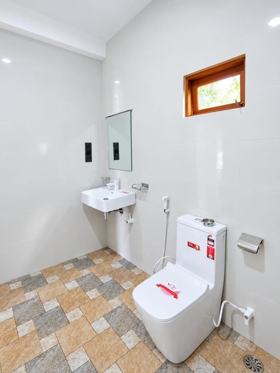 Toilet, Bathroom, towels