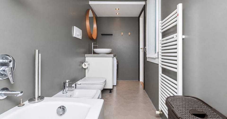 Bathroom, Bath, washing machine