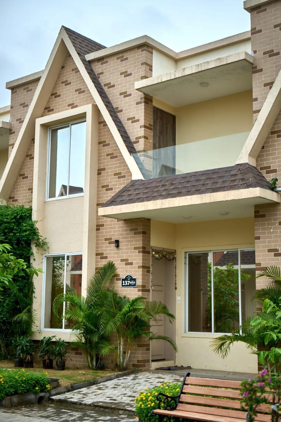 New Heaven Gold Farm Stay in Gujarat