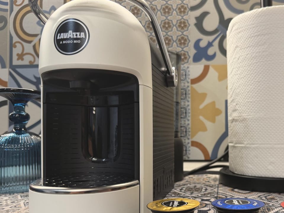 Coffee/tea facilities, Kitchen or kitchenette, minibar