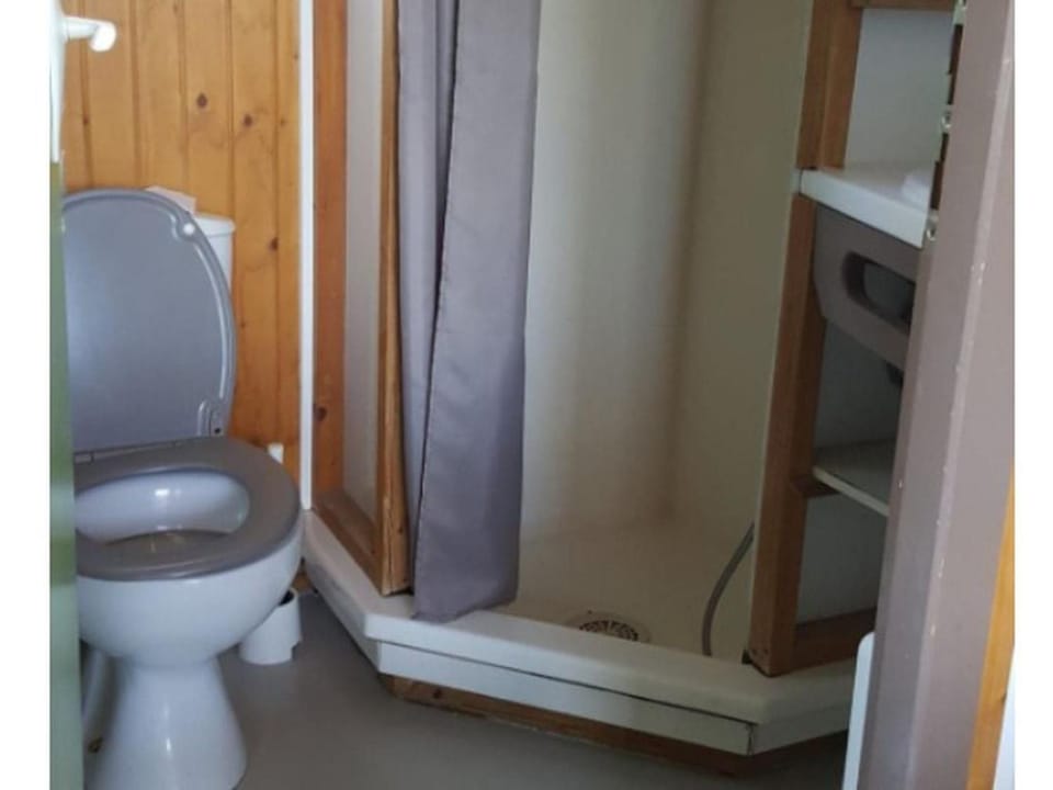Chalet confortable terrasse - 6 pers. - FR-1-925-7 Campground/ 
RV Resort in Nouvelle-Aquitaine