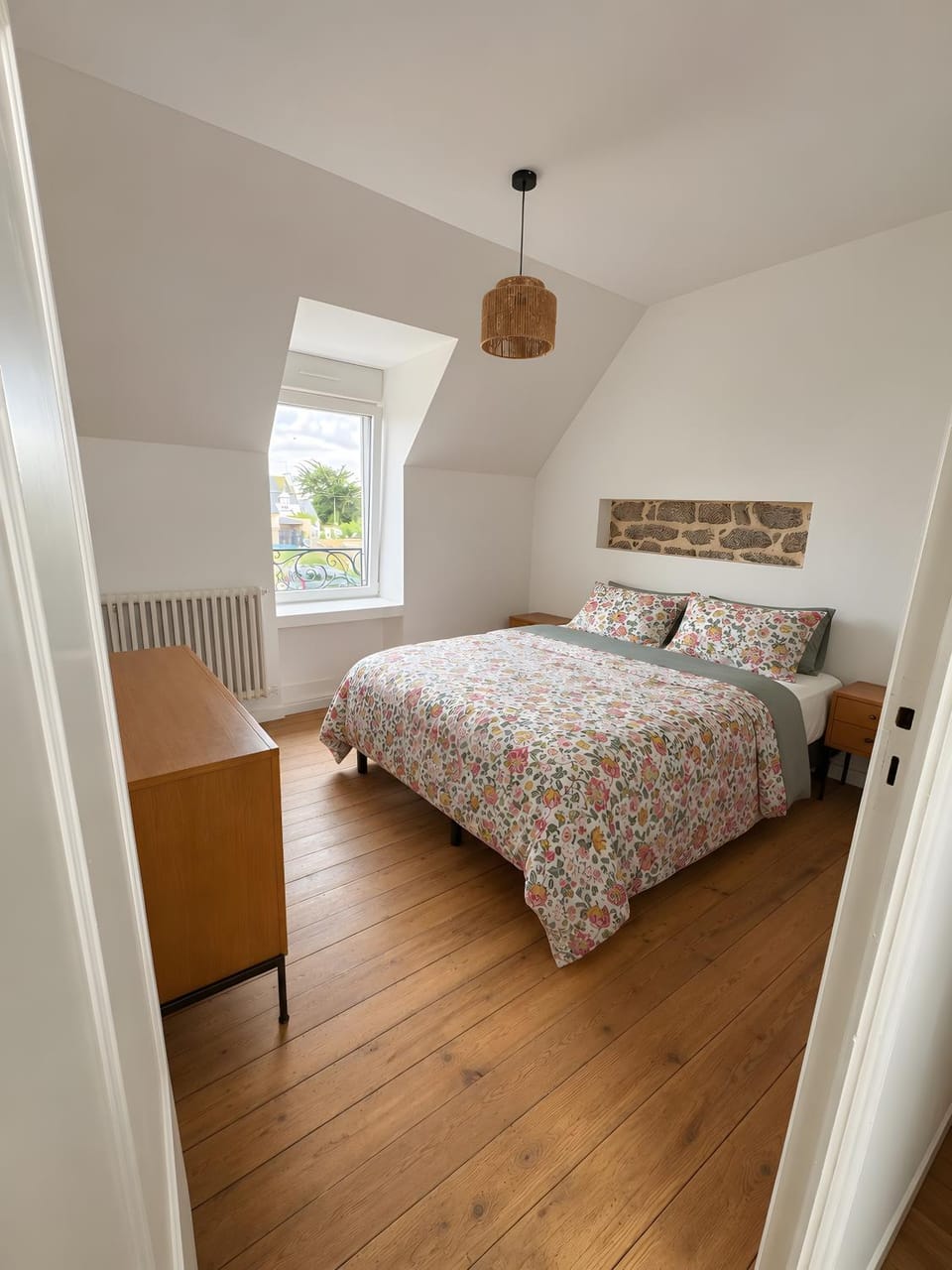 Property building, Living room, Bedroom