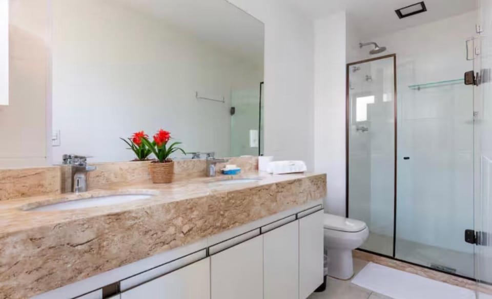 Casa de luxo com cobertura na praia dos anjos para 10 House in Vila Canaa