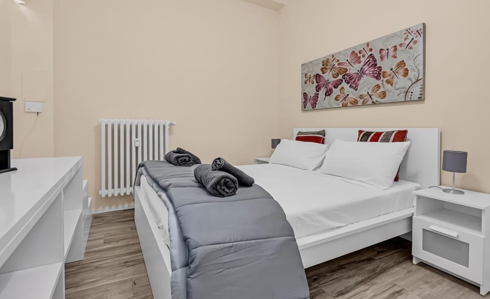Modern & Cozy Apartment near Metro M1 Villa San Giovanni Wi-Fi e AC D14 Apartment in Sesto San Giovanni