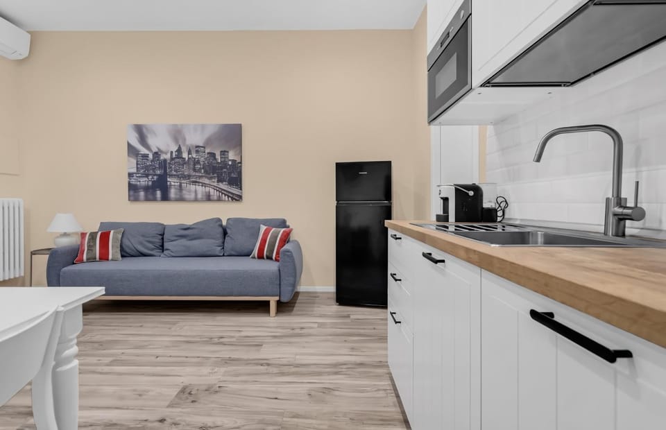 Modern & Cozy Apartment near Metro M1 Villa San Giovanni Wi-Fi e AC D14 Apartment in Sesto San Giovanni
