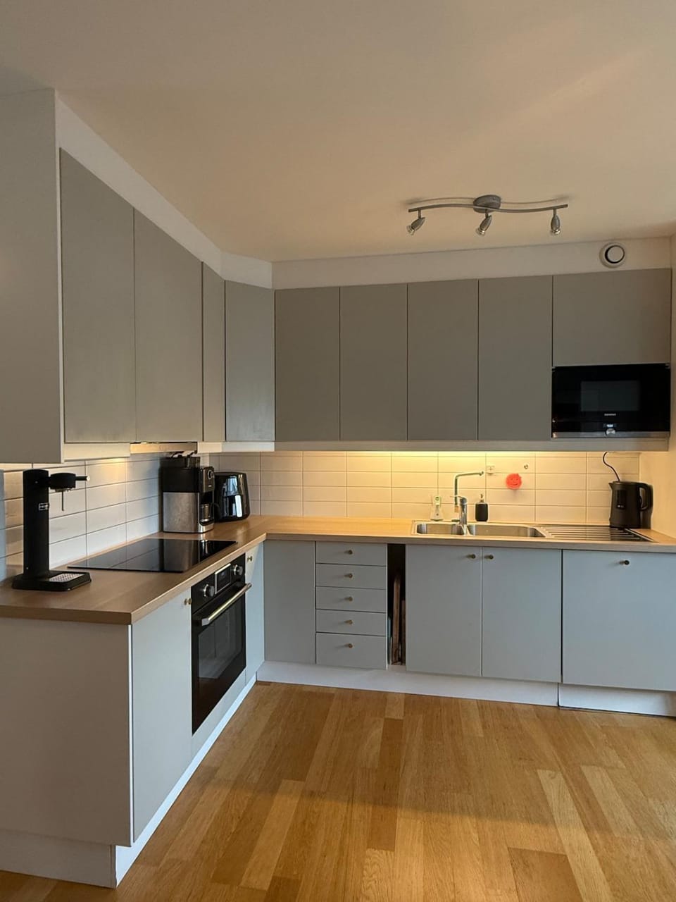 Radhus med bubbelpool i Upplands Väsby Apartment in Stockholm County