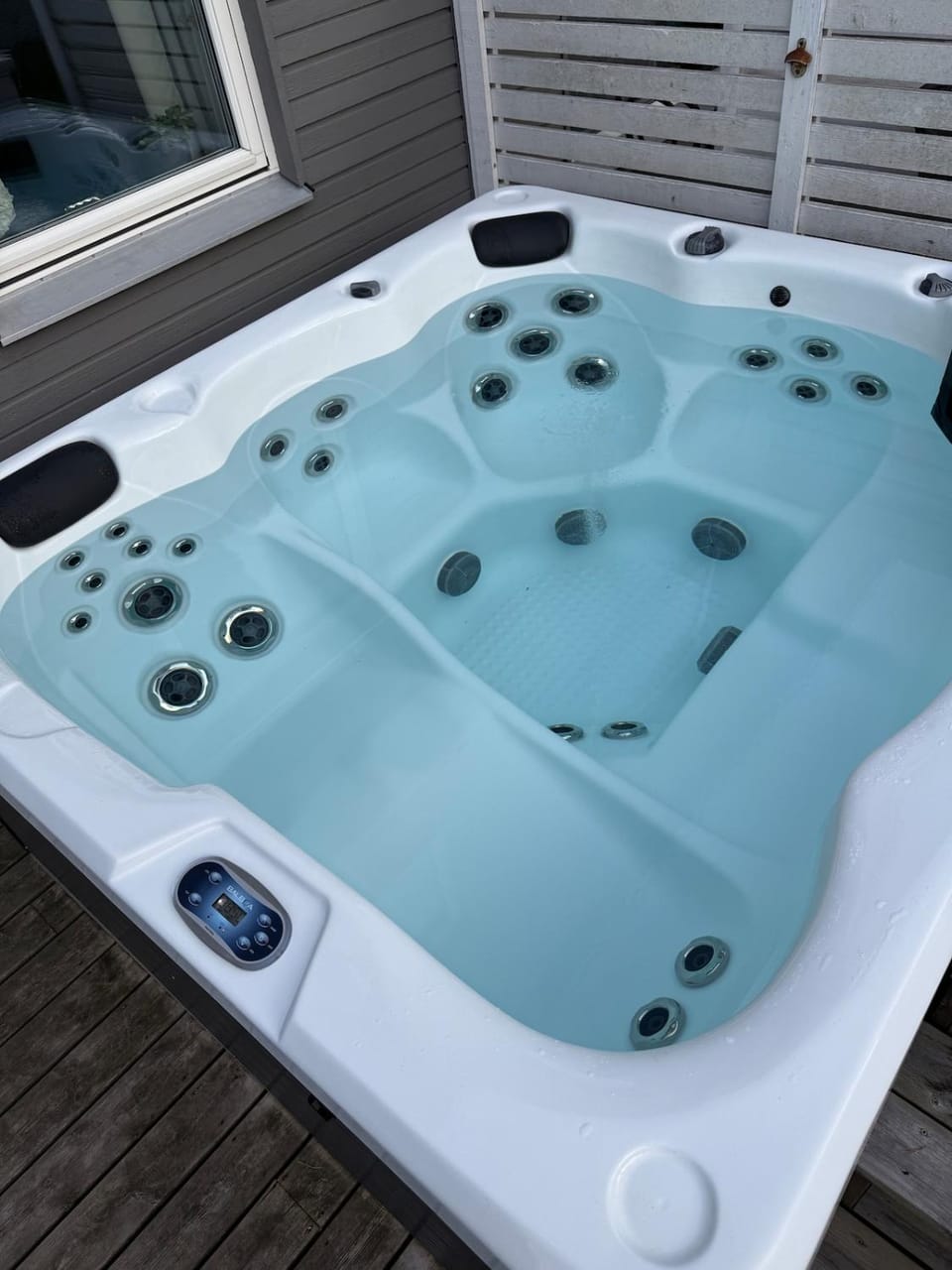 Radhus med bubbelpool i Upplands Väsby Apartment in Stockholm County