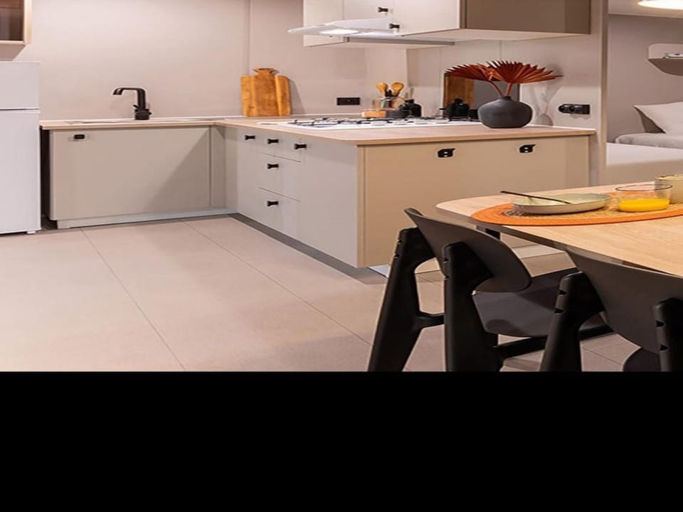 Mobil-home confortable - 4 pers. - FR-1-959-14 Campground/ 
RV Resort in Brittany