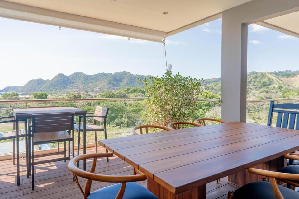 Ocean-View Ground-Floor Condo Apartment in Herradura