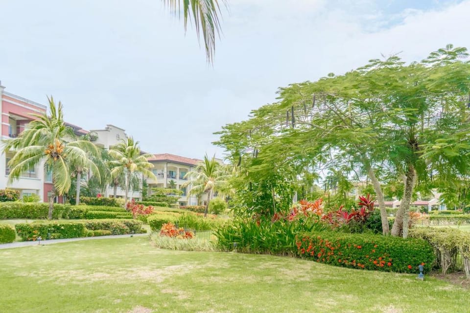 Del Mar Condo with Ocean and Golf Views Apartment in Herradura