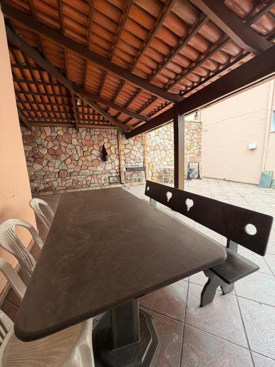 CASA PARA 12 PESSOAS - 8 QUARTOS - 4 SUÍTES - 5 VAGAS DE GARAGEM - IDEAL PARA FUNCIONÁRIOS DE EMPRESAs Apartment in Contagem