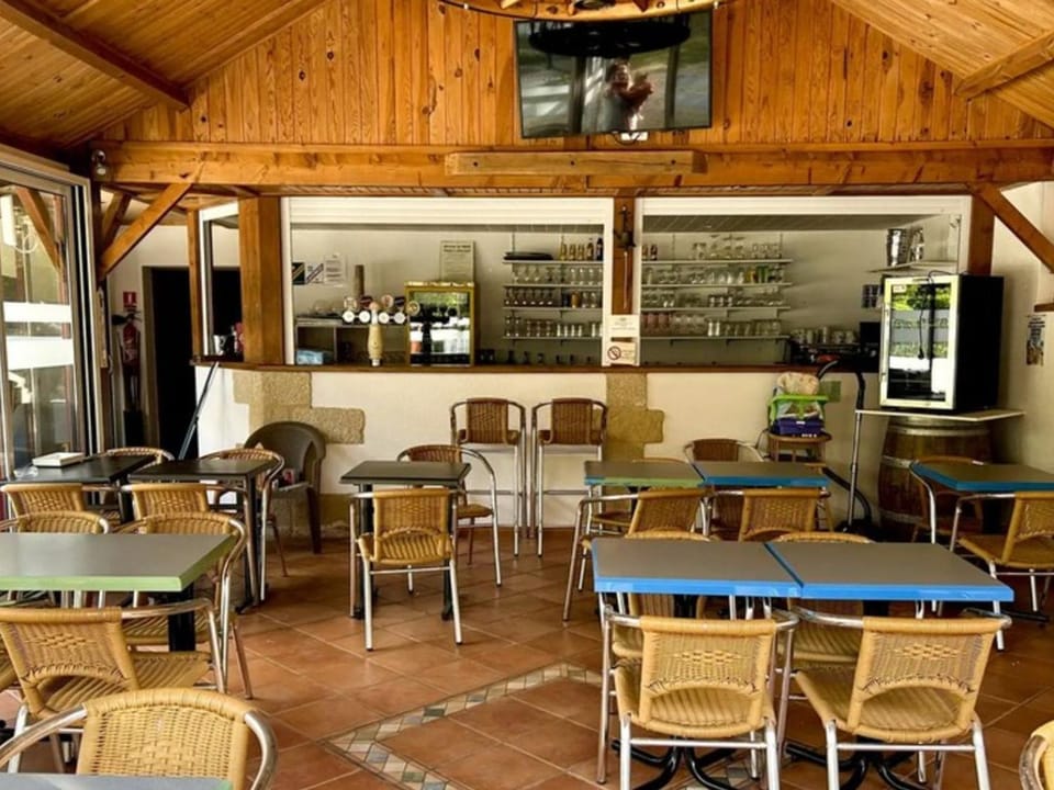 Mobil home accueillant animaux - 8 pers. - FR-1-985-3 Campground/ 
RV Resort in Pays de la Loire