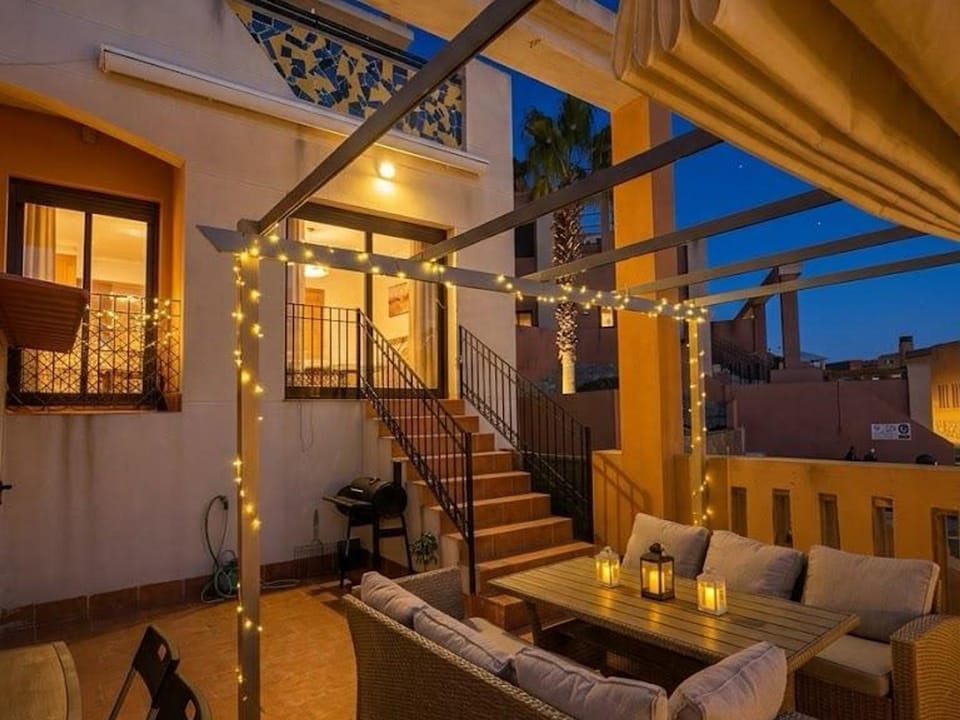 Apartamento acogedor con piscina y aire acondicionado cerca de la playa - ES-376-43 Apartment in Andalusia
