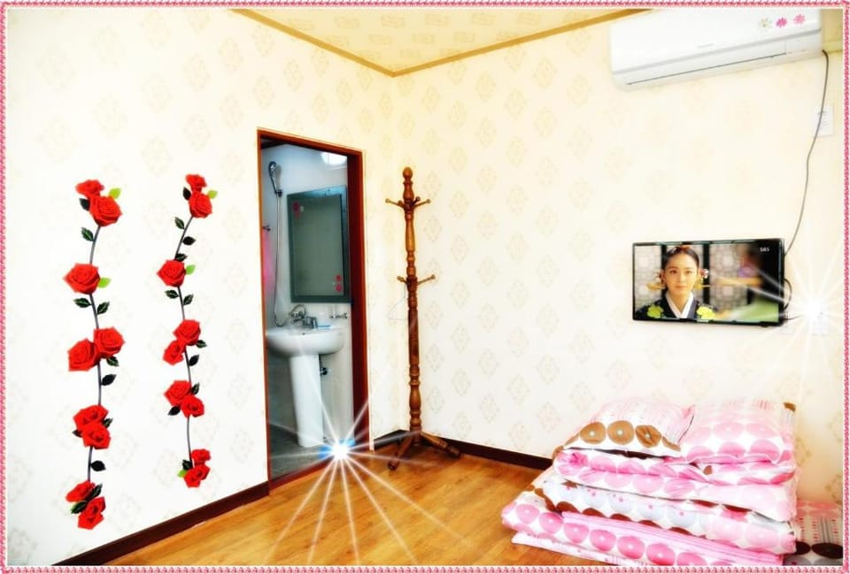 TV and multimedia, Bedroom