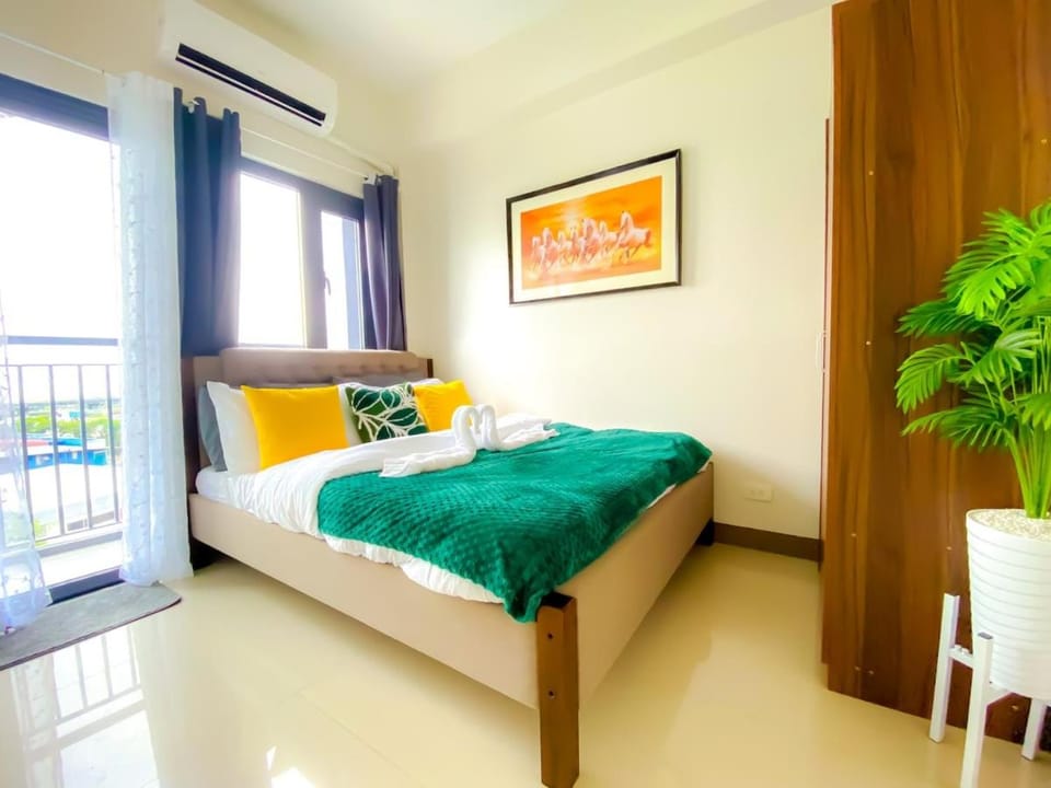Organic Oasis WiFi and Netflix l BLOM B01-0720 Apartment in Muntinlupa