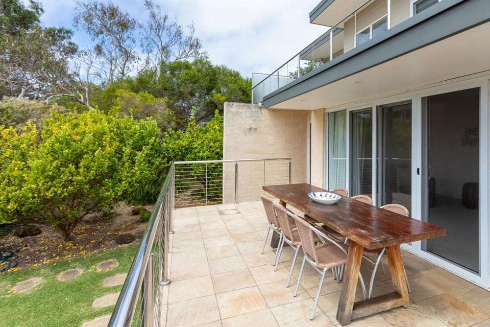 Summer Views House in Portsea