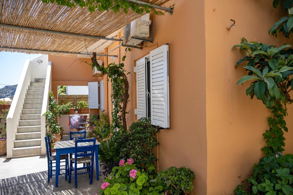 Balcony/Terrace, Inner courtyard view