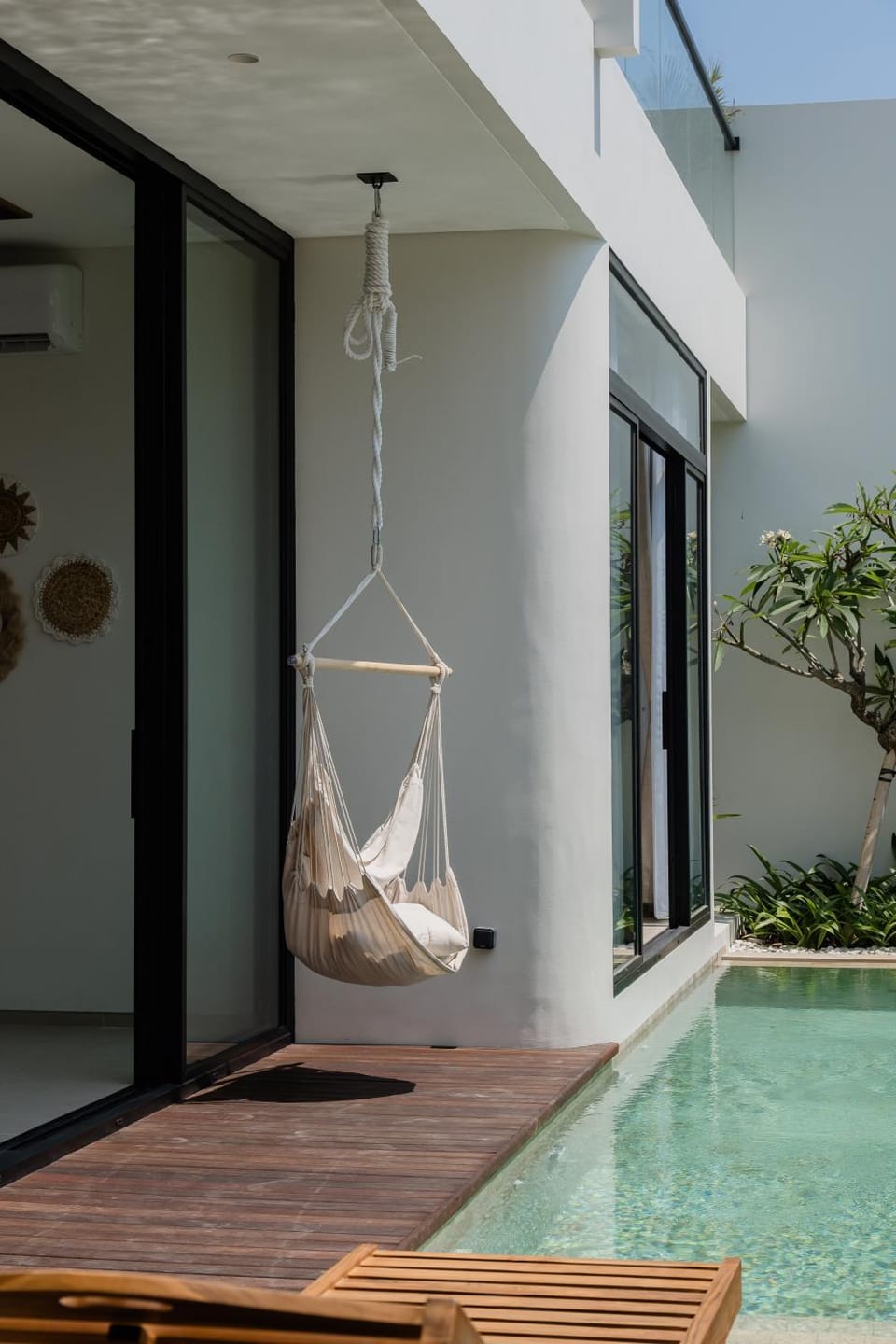 Luxury 3 Bedroom Villa with Jacuzzi & Sunrise View Villa in Bali