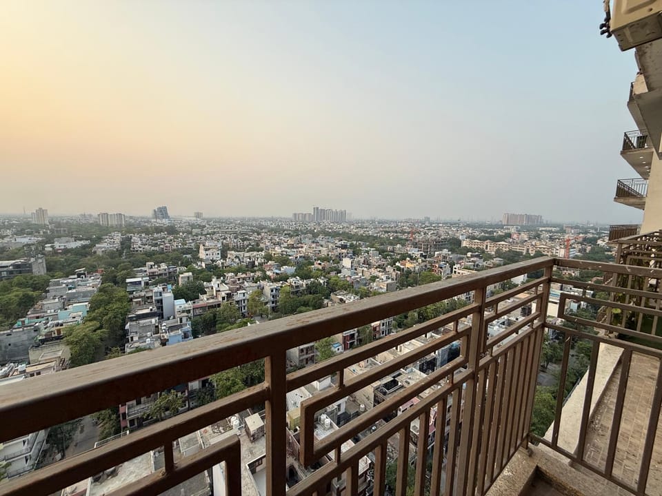 Balcony/Terrace, City view