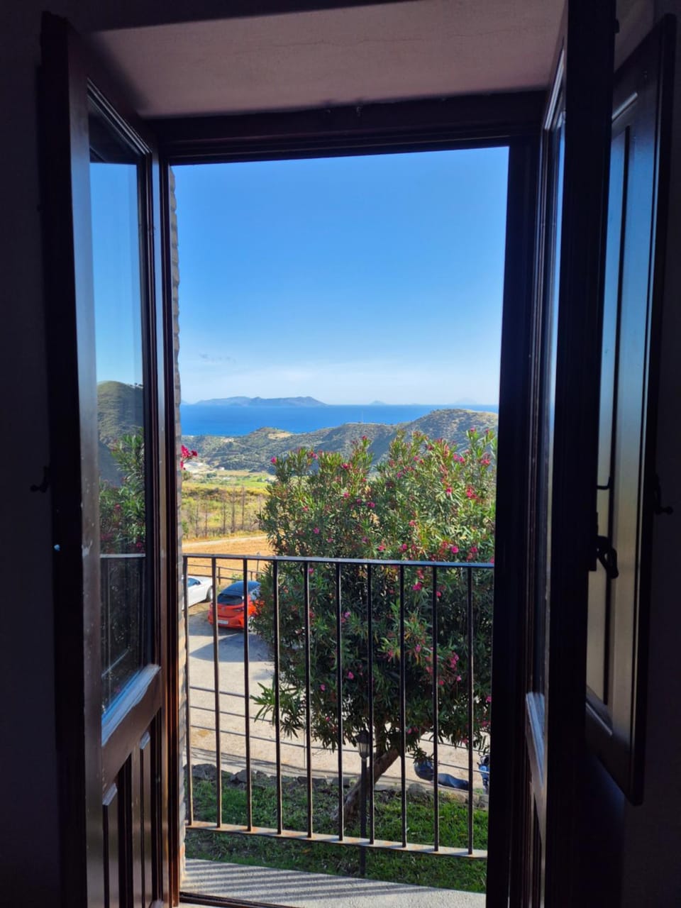 Day, Natural landscape, View (from property/room), Balcony/Terrace, Mountain view, Sea view