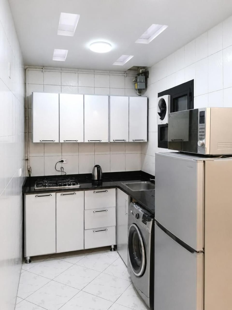 Prime Mohandiseen restaurants, markets & services Apartment in Egypt