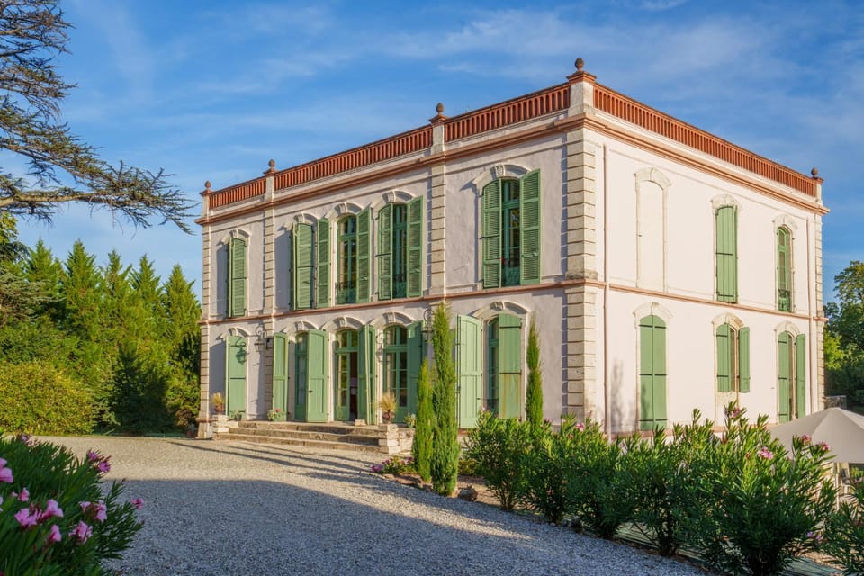Chambre au Château - Domaine de la Durantie Bed and Breakfast in Occitanie