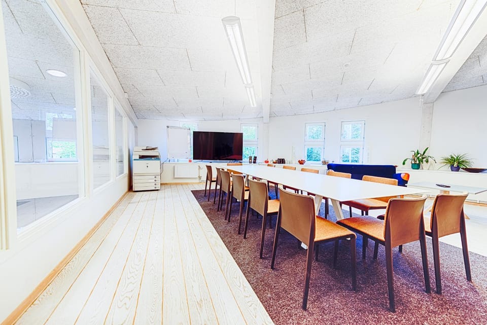 Meeting/conference room