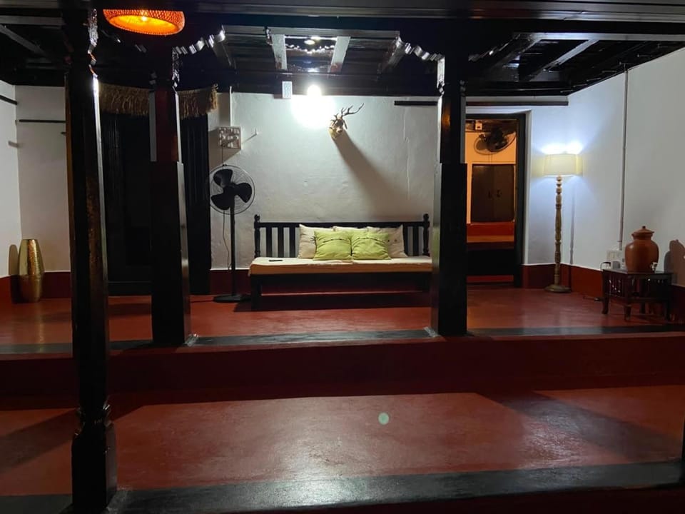 Jaddamar Heritage Stay House in Karnataka