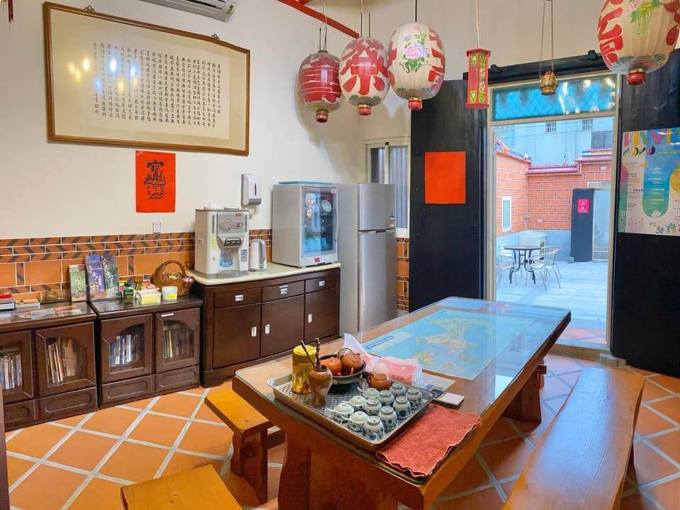 Decorative detail, Dining area