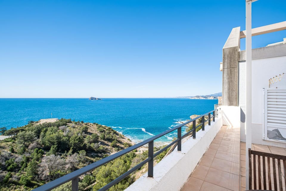 Nearby landmark, Day, Natural landscape, View (from property/room), Balcony/Terrace, Sea view