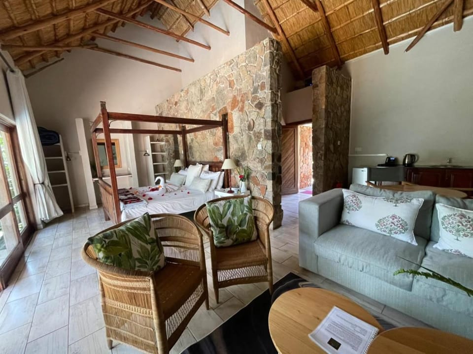 Bushman Rock Safaris Apartment in Zimbabwe