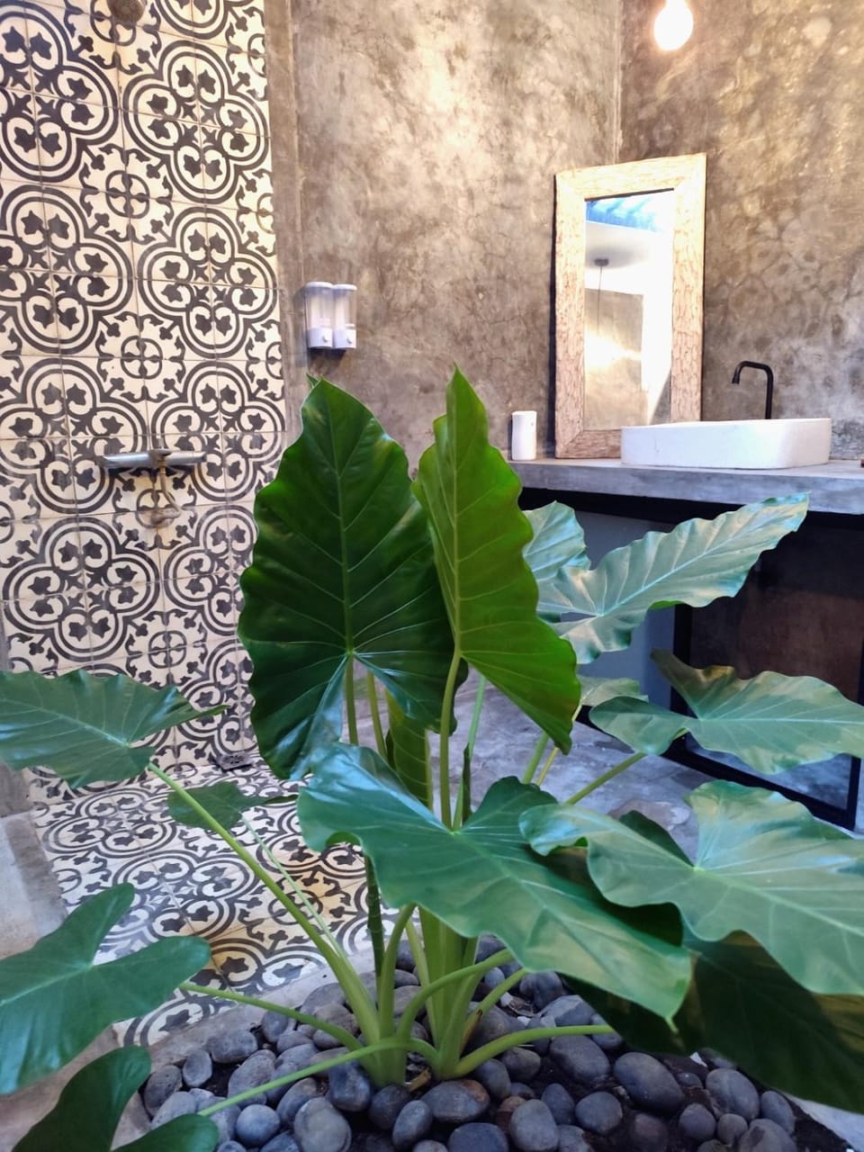 Bungalow Tenang Villa in Kediri