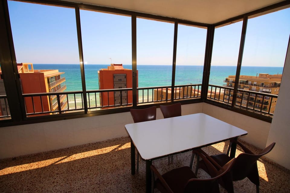 Day, Natural landscape, View (from property/room), Seating area, Dining area, Sea view