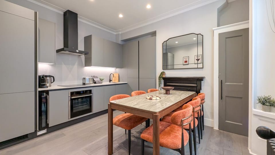 Be London - The Carnaby Townhouses House in City of Westminster
