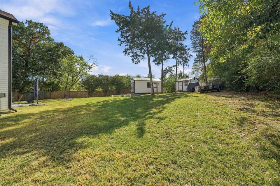 Spacious 5BR - Game Room - Gym - Fenced Backyard House in Concord