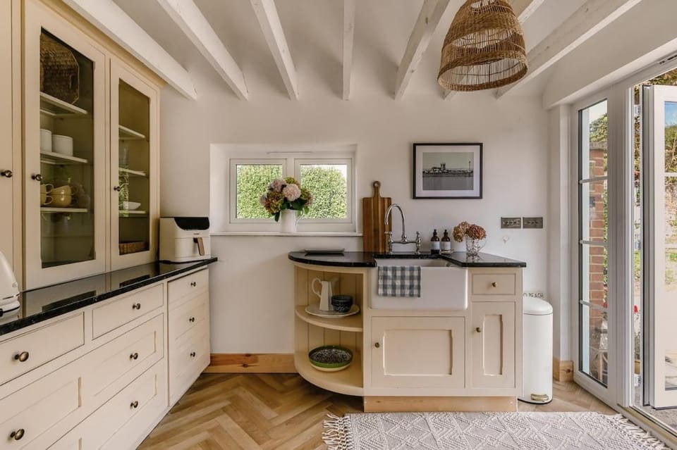 Little Gate View, a cosy, peaceful coastal retreat House in Hythe