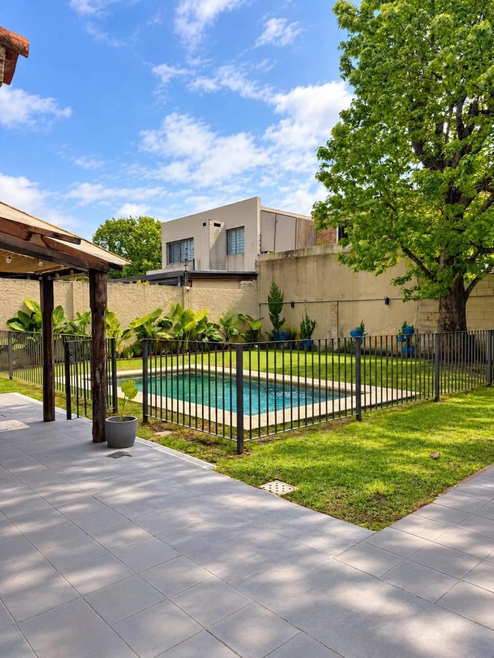 Garden, Swimming pool