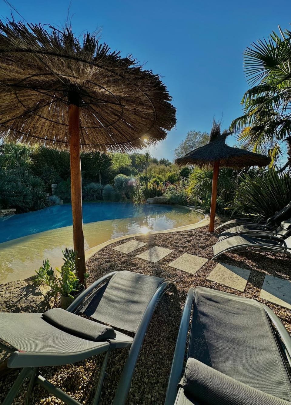Unique Experience Tropical Getaway Villa in Aix-en-Provence