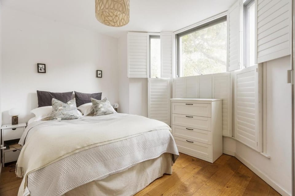 Notting Hill Home with Own Patio Apartment in City of Westminster
