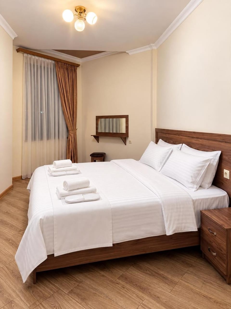 Bed, Bedroom, towels