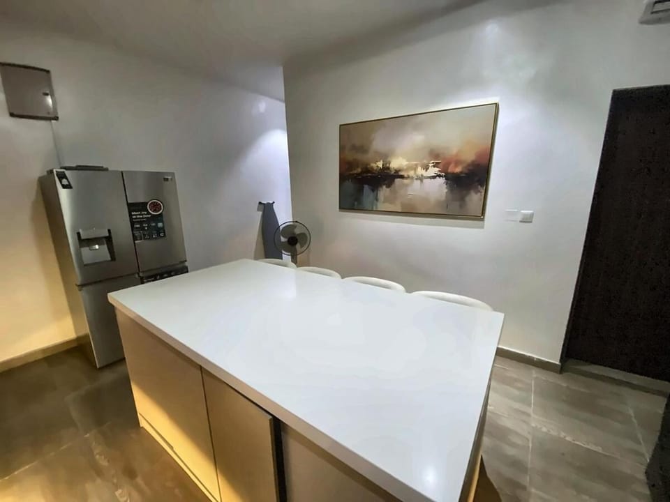 Luxury 3BR Apartment, 10 Min to the Beach Apartment in Lagos, Nigeria