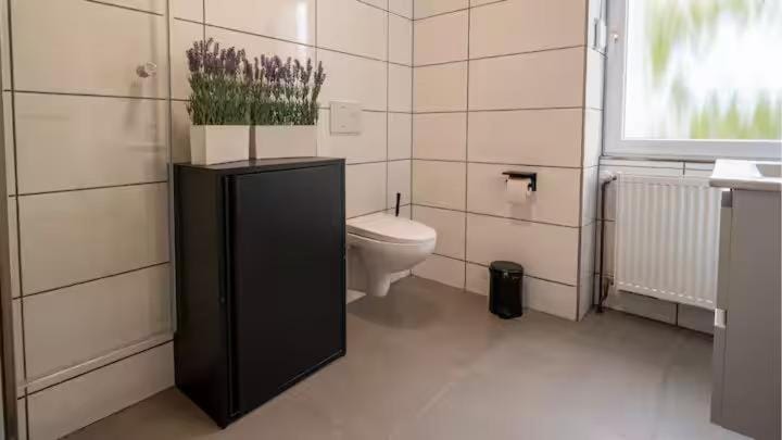 Modern Stay Frankfurt 4 Bedrooms 8 Guests Apartment in Offenbach