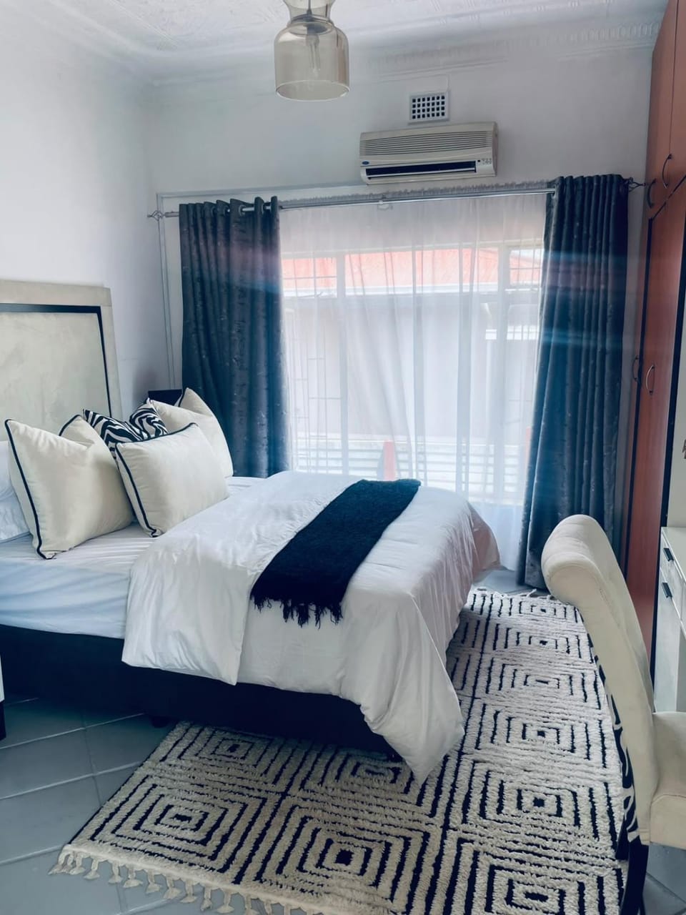 En-Suite Bedroom by Bijou De Waterfall AJS Vacation rental in Pretoria