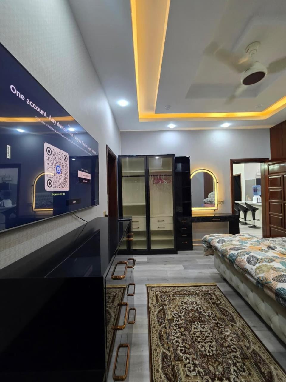 Terrific Beachside Residence Near Clock Tower Ph-6 House in Karachi