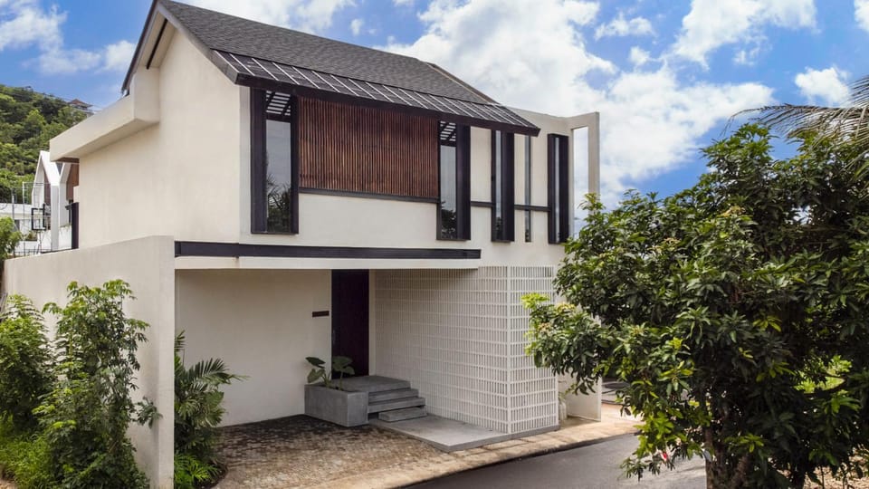 Property building, Day