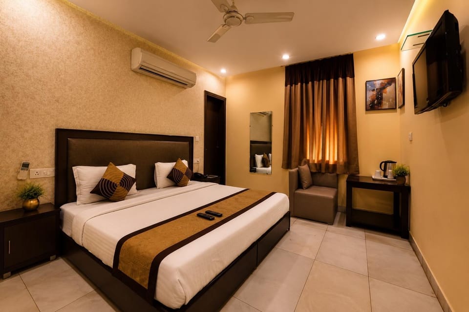 Hotel Kingston Park near Ganga Ram Hospital Hotel in New Delhi