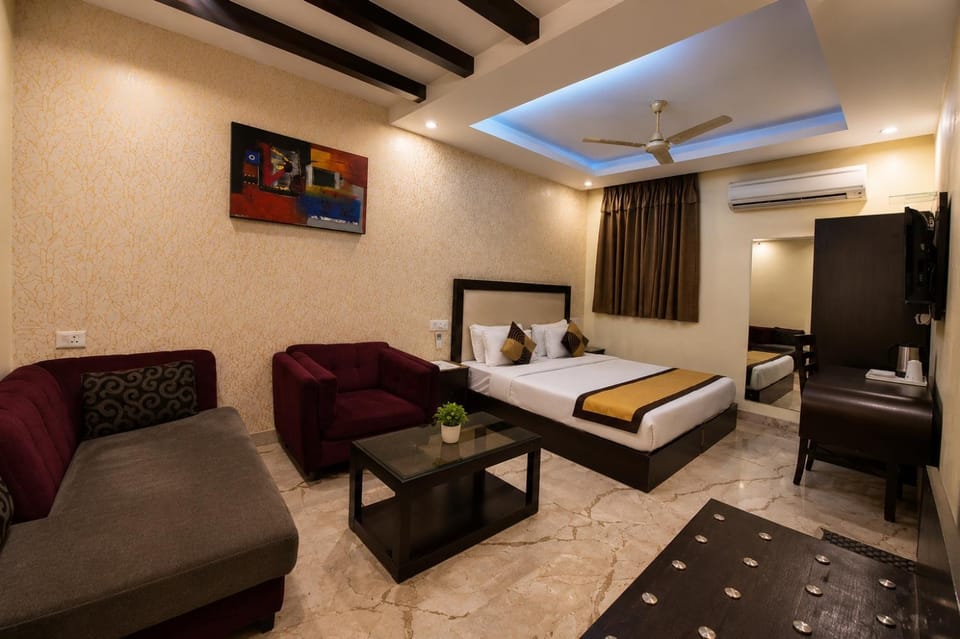 Hotel Kingston Park near Ganga Ram Hospital Hotel in New Delhi
