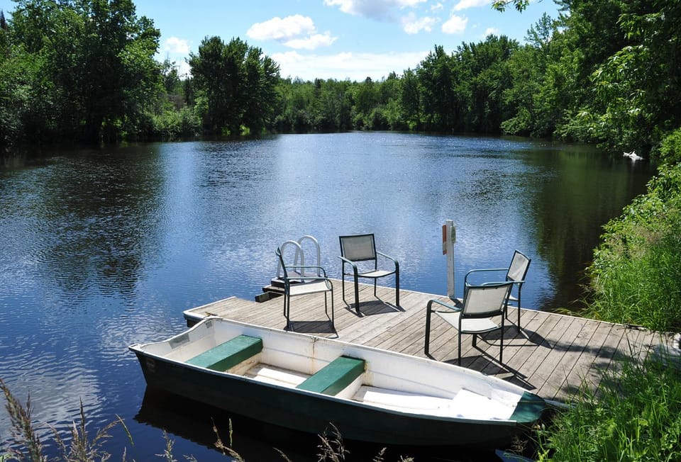 Chalet Du Marais Chalet in Saint-Alexis-des-Monts