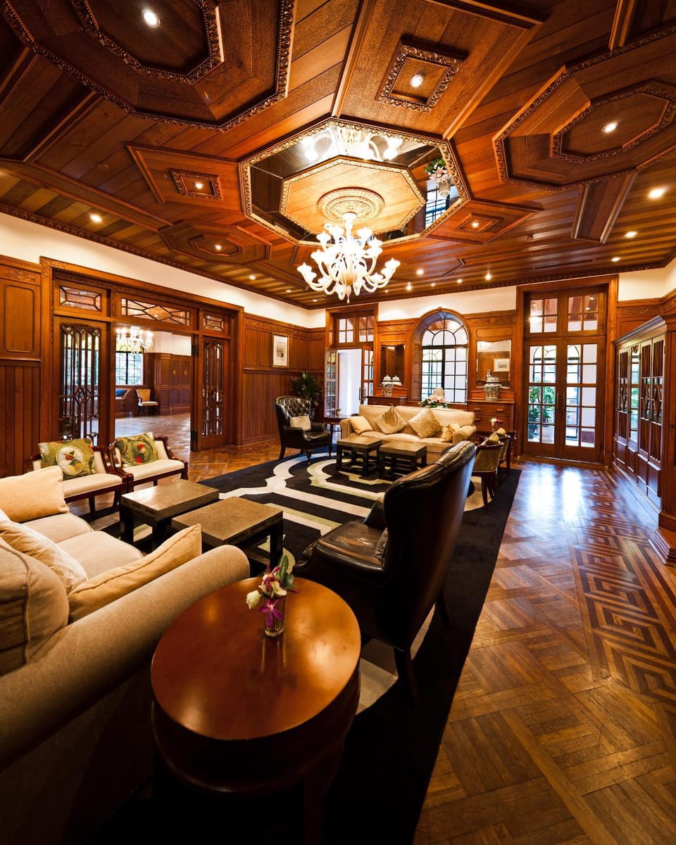 Communal lounge/ TV room